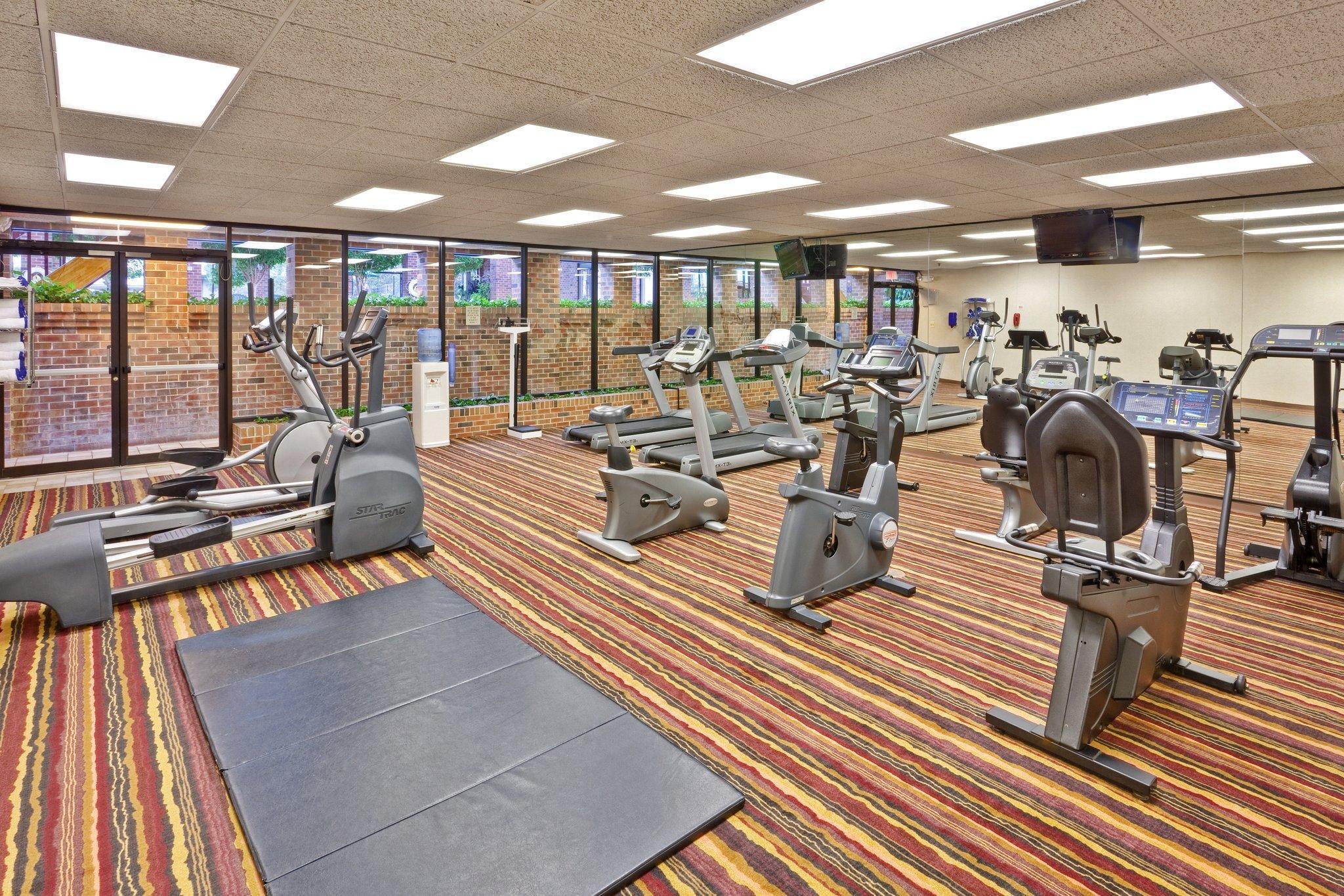 Holiday Inn Chicago Sw-Countryside Confctr By Ihg Exterior photo