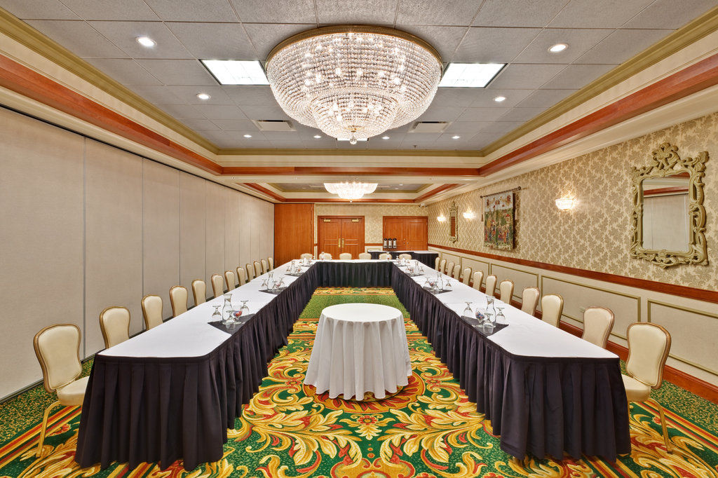Holiday Inn Chicago Sw-Countryside Confctr By Ihg Exterior photo